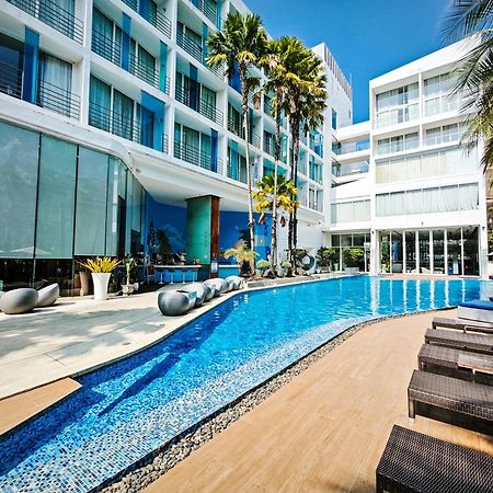 Hotel Baraquda Heeton Pattaya By Compass Hospitality Екстер'єр фото