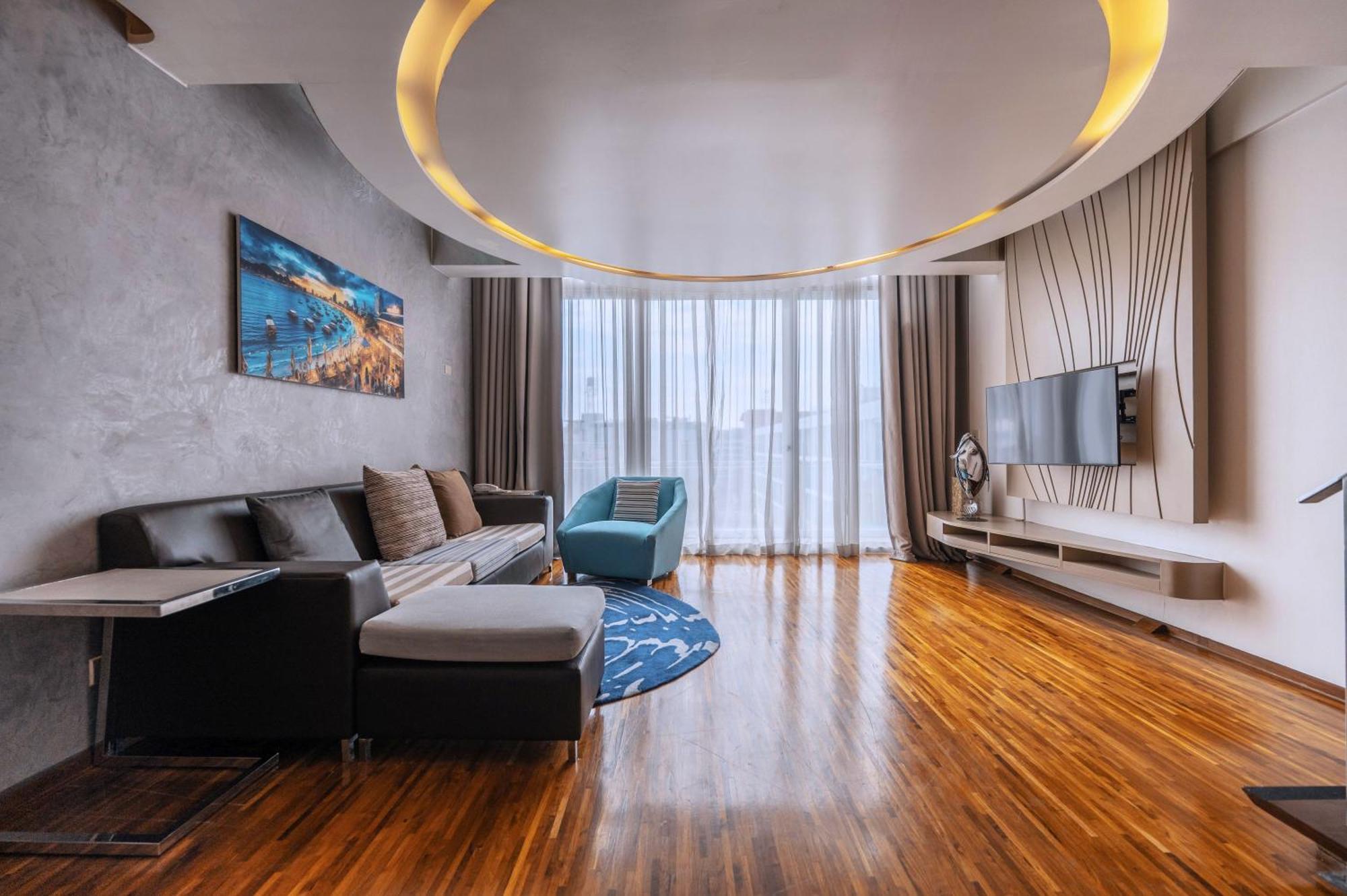 Hotel Baraquda Heeton Pattaya By Compass Hospitality Номер фото