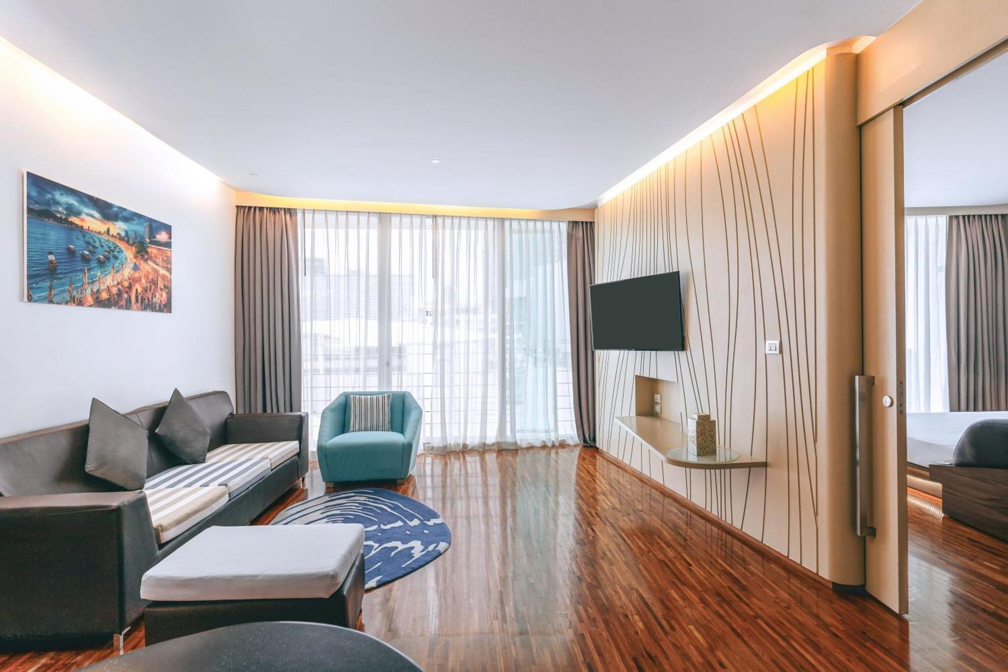 Hotel Baraquda Heeton Pattaya By Compass Hospitality Номер фото