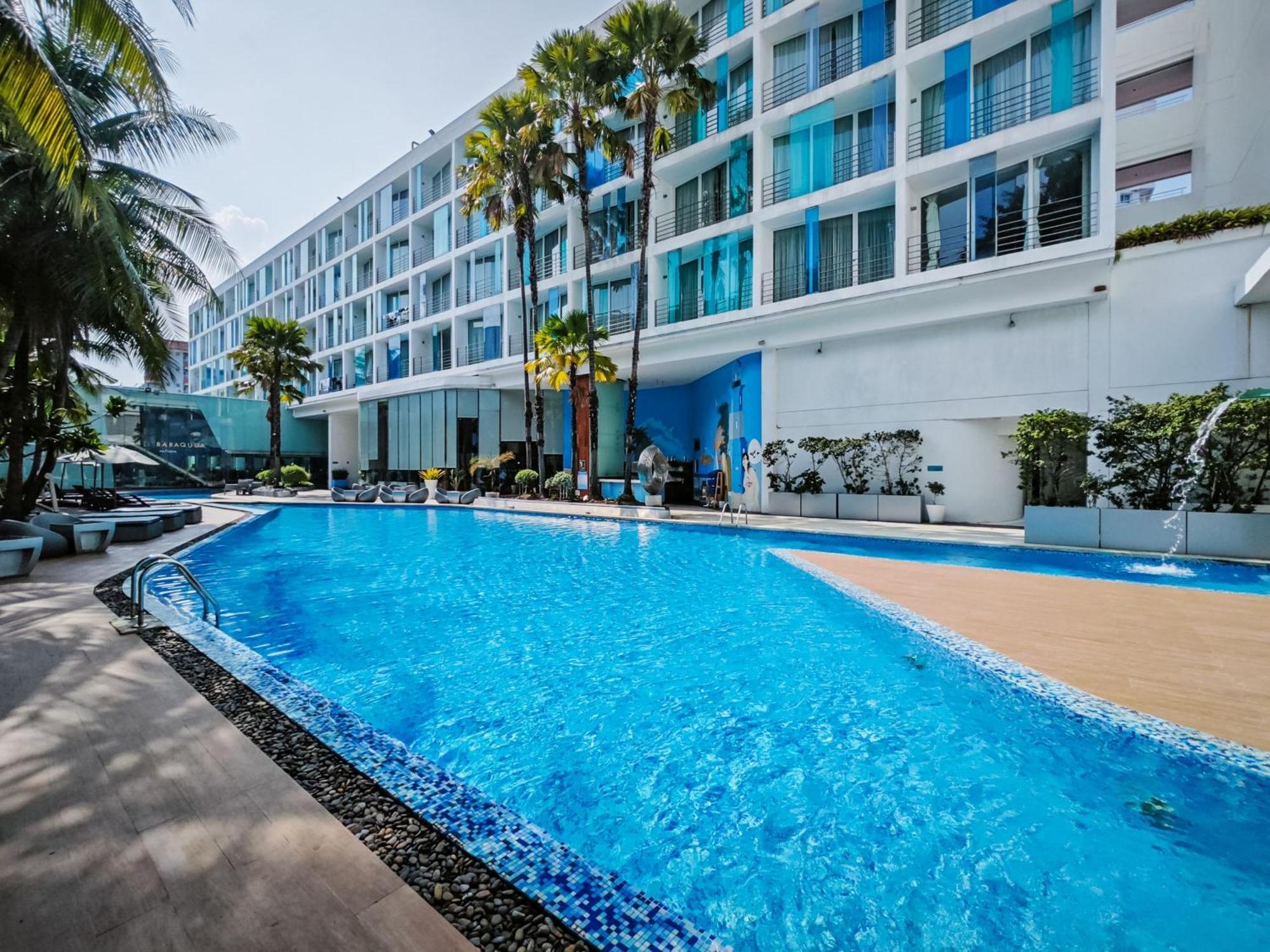 Hotel Baraquda Heeton Pattaya By Compass Hospitality Екстер'єр фото
