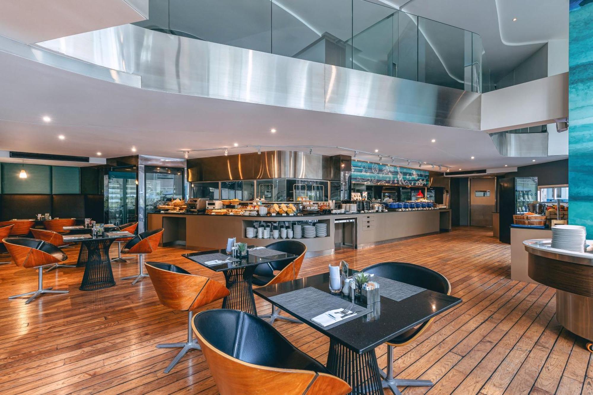 Hotel Baraquda Heeton Pattaya By Compass Hospitality Екстер'єр фото